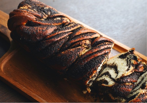 [BAK-0042] Babka Yeast cake Poppy Seed